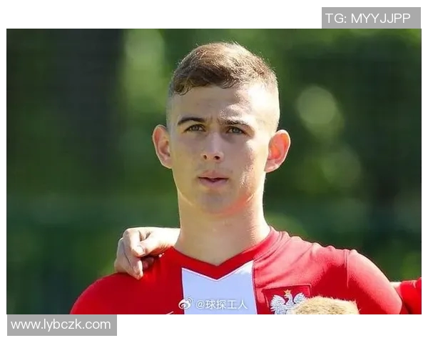 足球明星的孩子们颜值爆表谁才是最帅最美的小球员